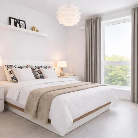 Good Time Koscielna 17 19 *