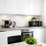 Good Time Koscielna 17 19 Poznań