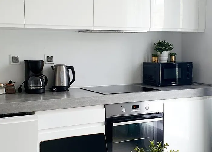 Good Time Koscielna 17 19 *